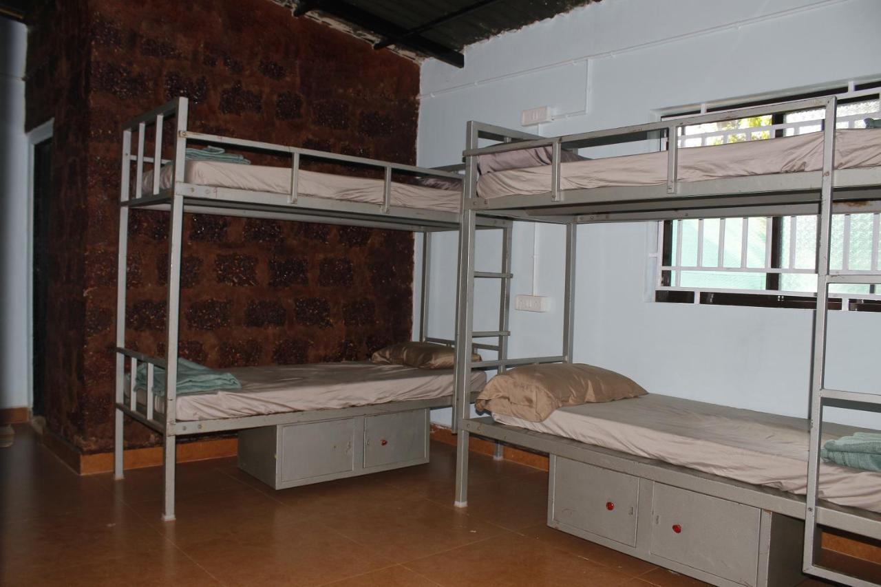 Tusker Tribe Hostel 戈卡尔纳 外观 照片